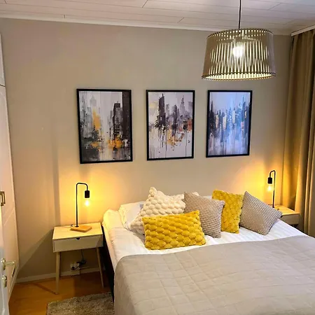 Kivilinna - Liinavaatteet, Pyyhkeet Ja Loppusiivous Sisaeltyvaet Hintaan Oulainen