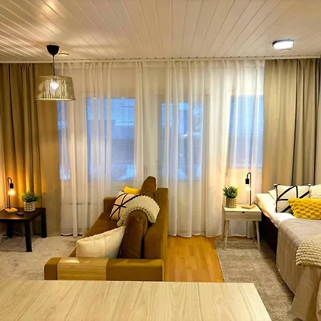 Apartamento Kivilinna - Liinavaatteet, Pyyhkeet Ja Loppusiivous Sisaeltyvaet Hintaan