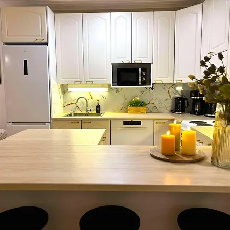 Kivilinna - Liinavaatteet, Pyyhkeet Ja Loppusiivous Sisaeltyvaet Hintaan *