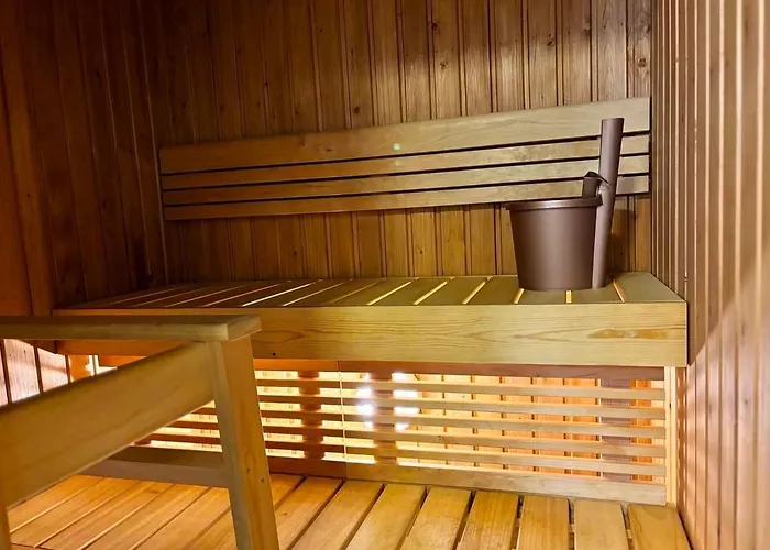 Kivilinna - Liinavaatteet, Pyyhkeet Ja Loppusiivous Sisaeltyvaet Hintaan アパート *