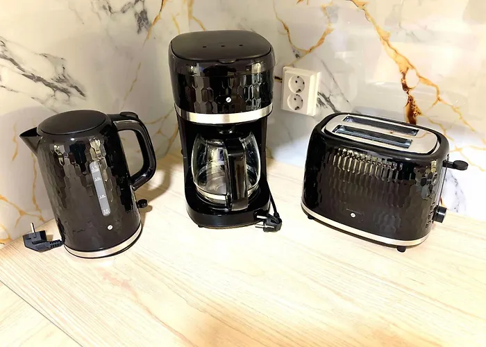 Kivilinna - Liinavaatteet, Pyyhkeet Ja Loppusiivous Sisaeltyvaet Hintaan アパート Oulainen